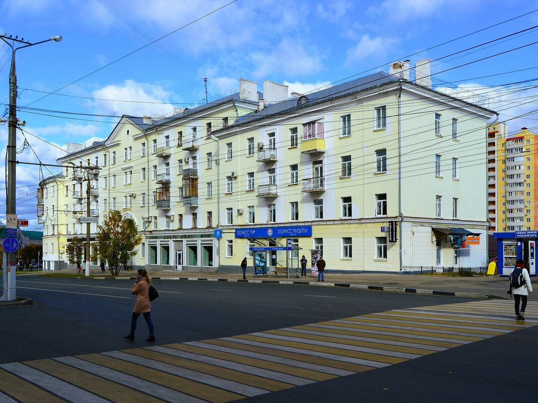 Чебоксары. Дом по пр. Ленина 1. - Пётр Чернега Чебоксары. Дом по пр. Ленина 1. - Пётр Чернега