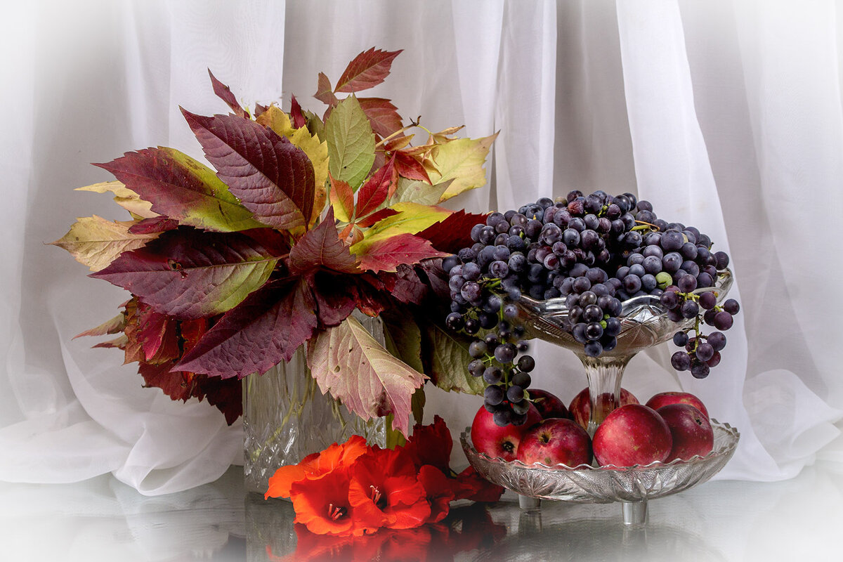 Осенний сюжет - Людмила Павловна Крышковец