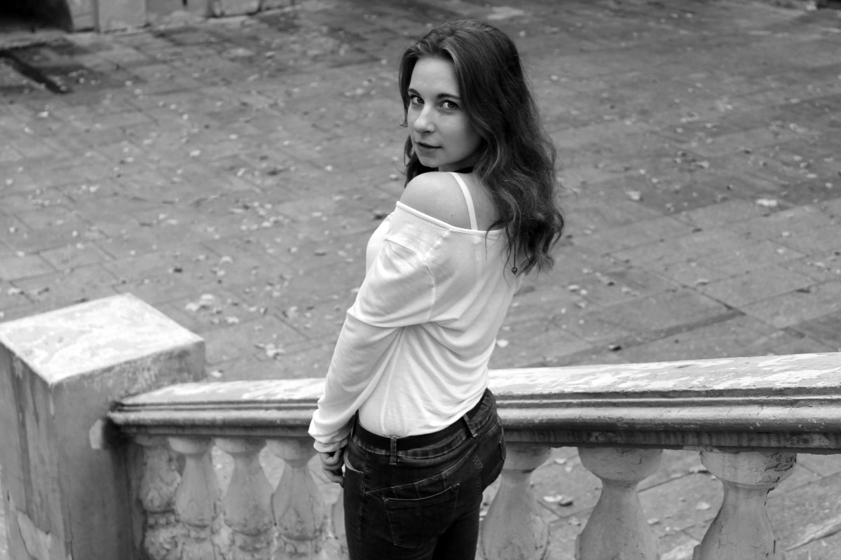 *** - Анастасия Комишанова