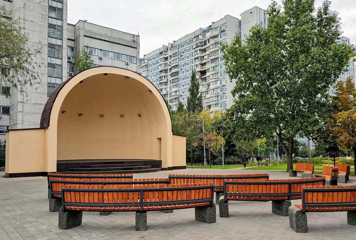 Эстрада в Крылатском - Валерий Судачок