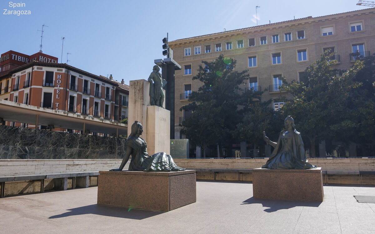 Гойя с Махами - Michael M