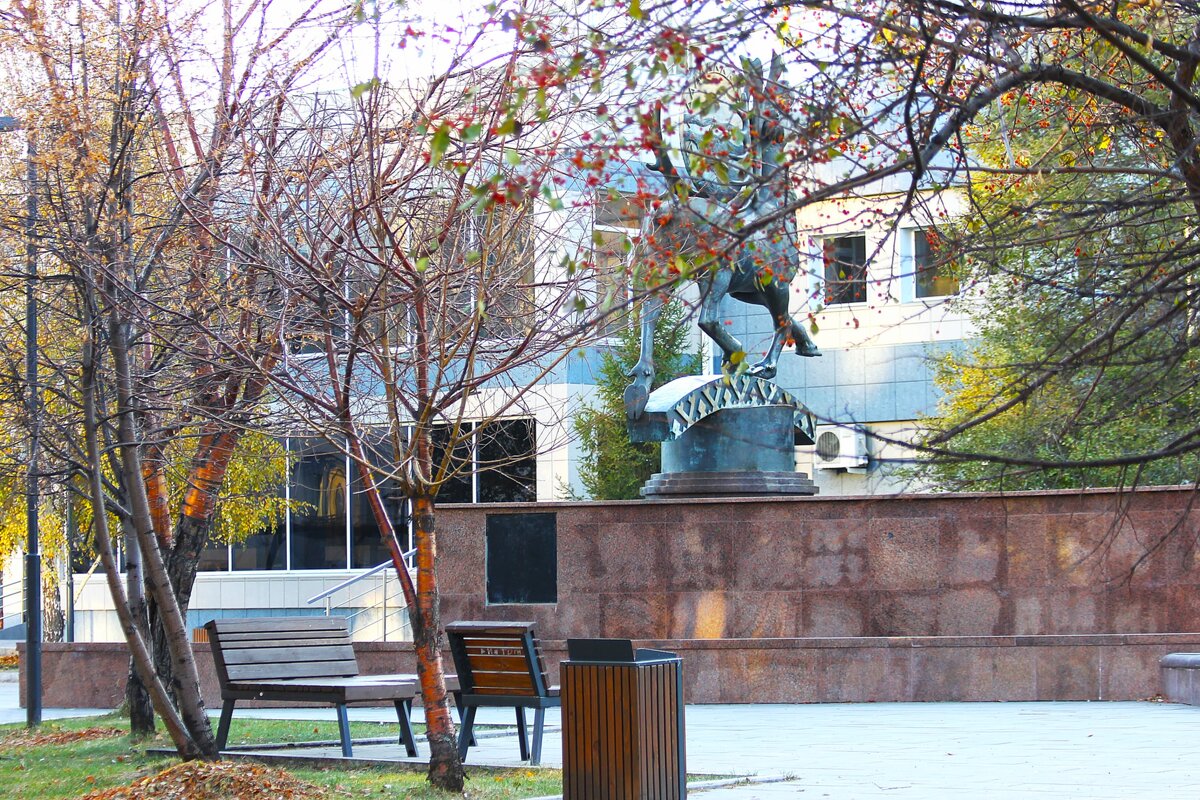 Осенний сквер - Василий 