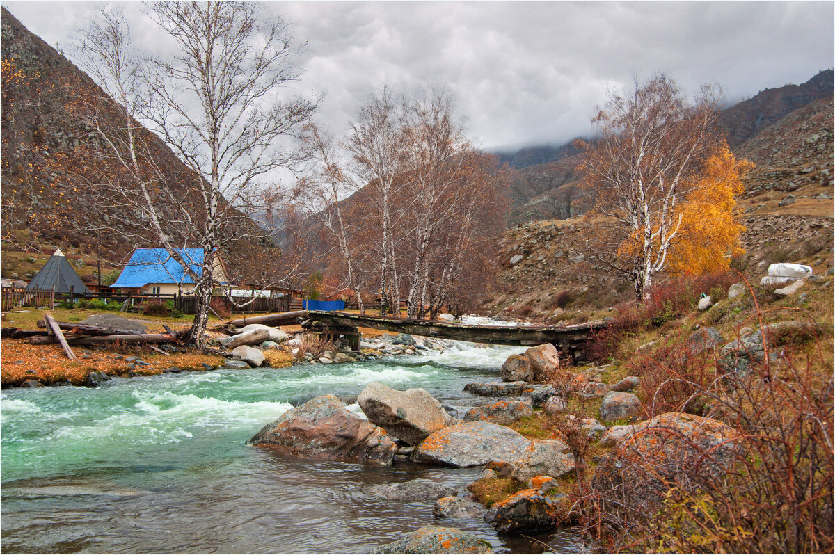 Домик у реки.... - Алексей Мезенцев Домик у реки.... - Алексей Мезенцев