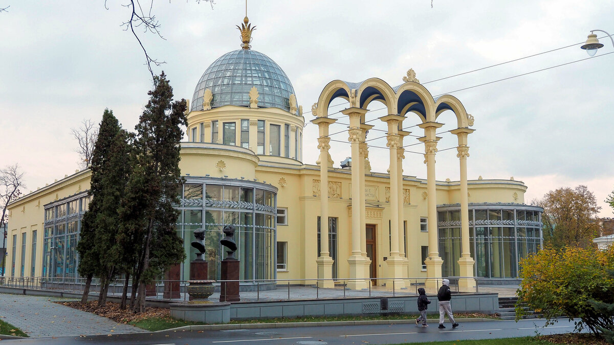 Гдето на ВДНХ - юрий поляков