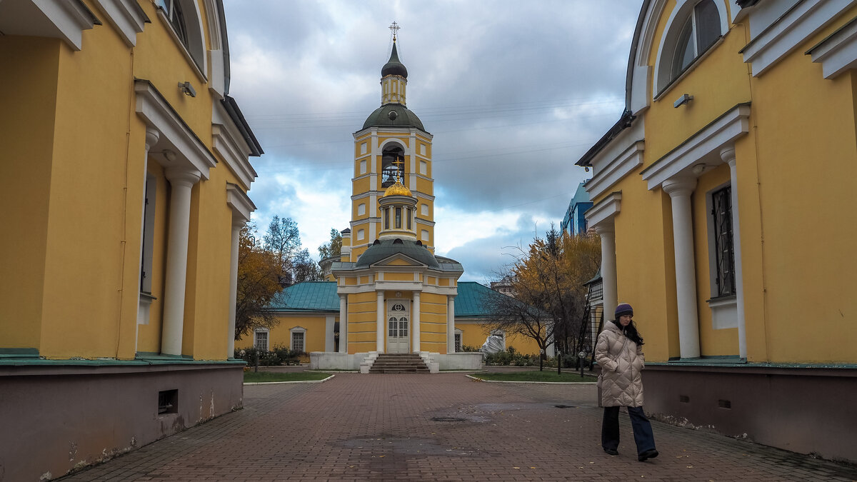 Церковный Дворик - юрий поляков