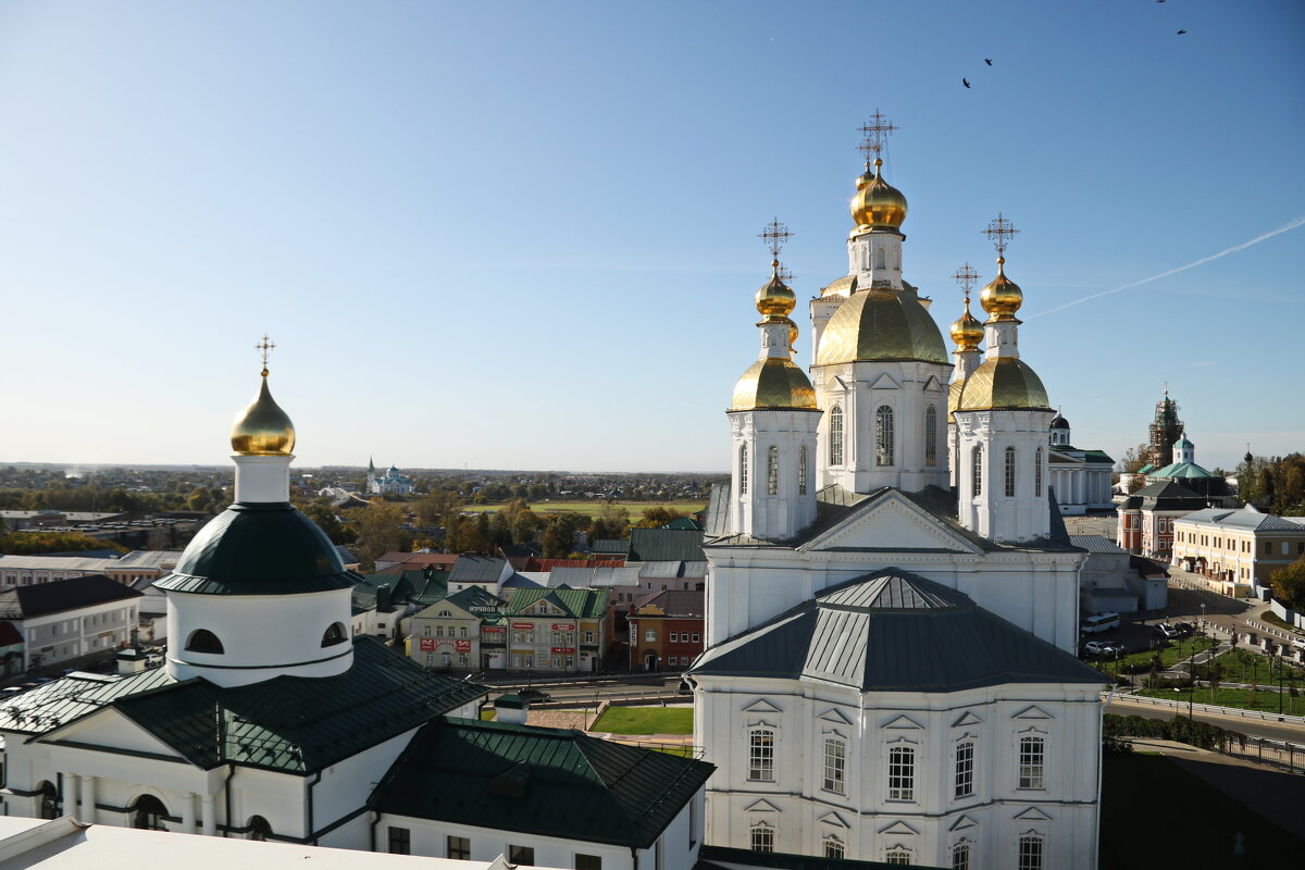 Под голубыми небесами. Арзамас. - Ирина Нафаня