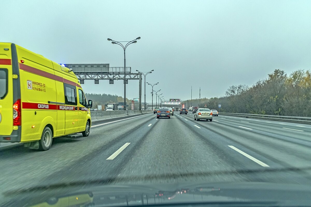 Скорая помощь спешит - Валерий Иванович