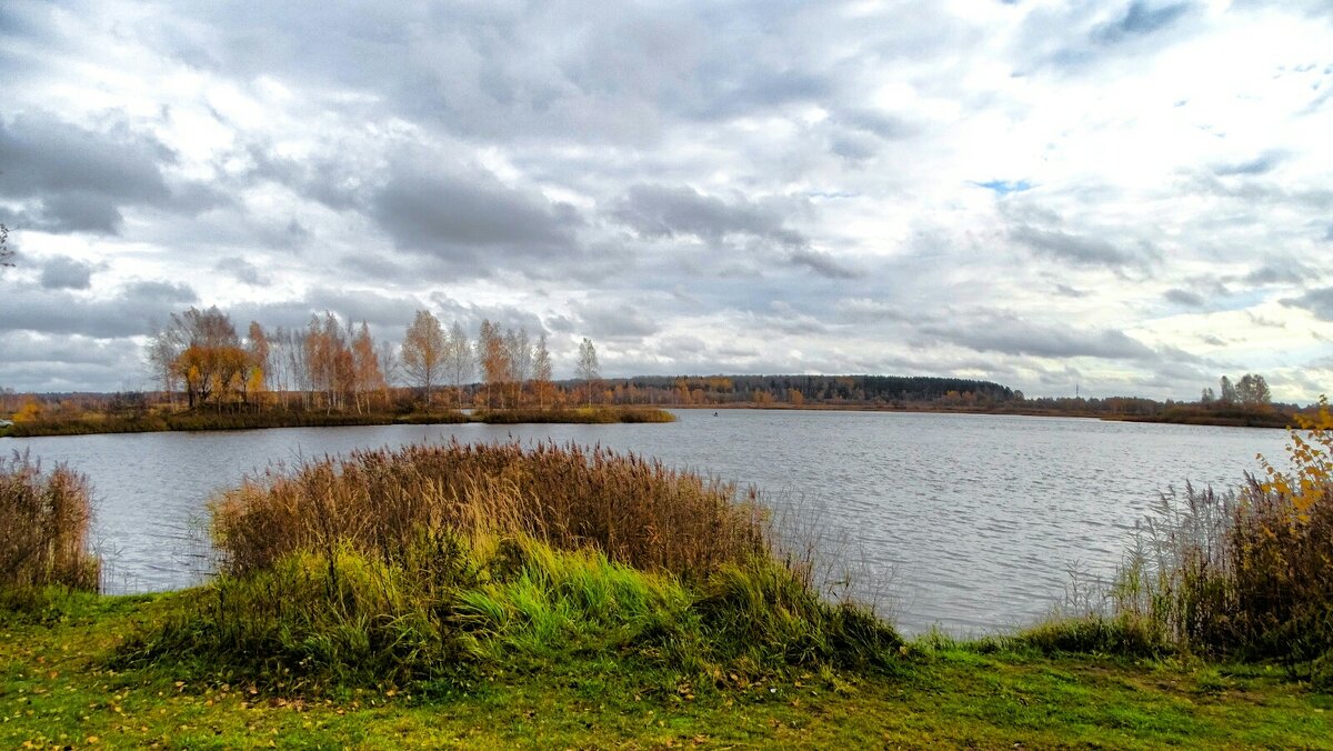 Ветрено на озере (репортаж из поездок по области). - Милешкин Владимир Алексеевич 