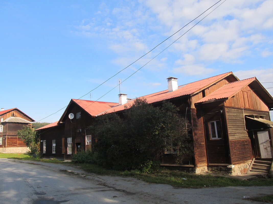 этому дому 102  года - Елена Шаламова