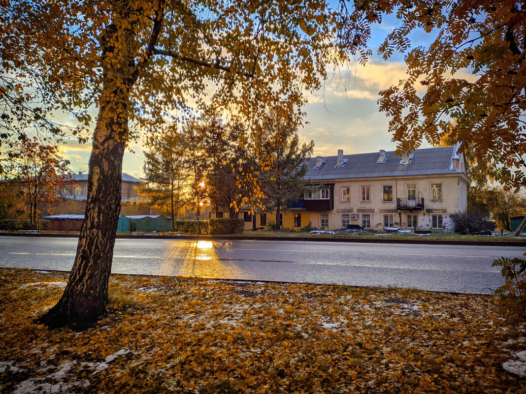 *   *   * - Уже не важно 