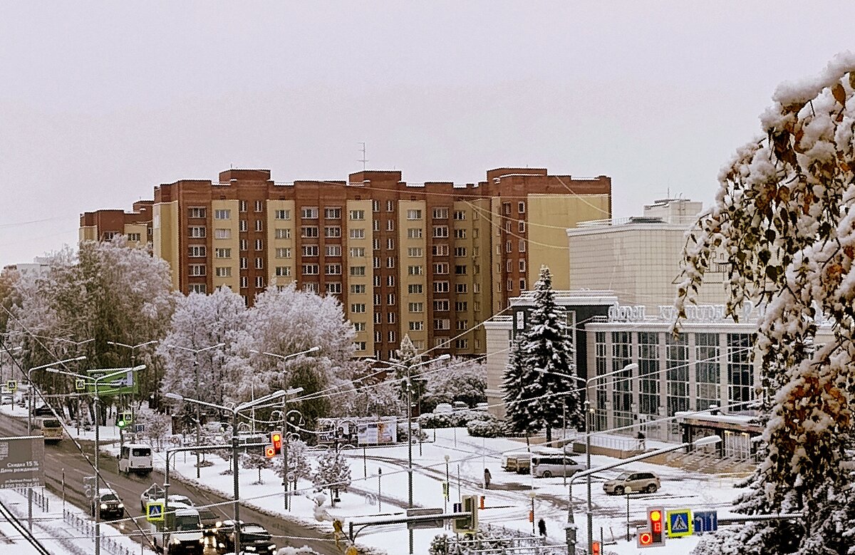 Такого снегопада давно не видно этой осенью . 4 октября . - Мила Бовкун