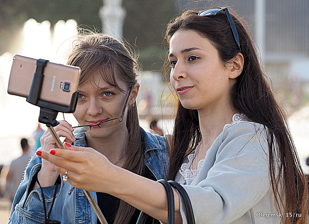 селфи девчонки - Олег Лукьянов селфи девчонки - Олег Лукьянов