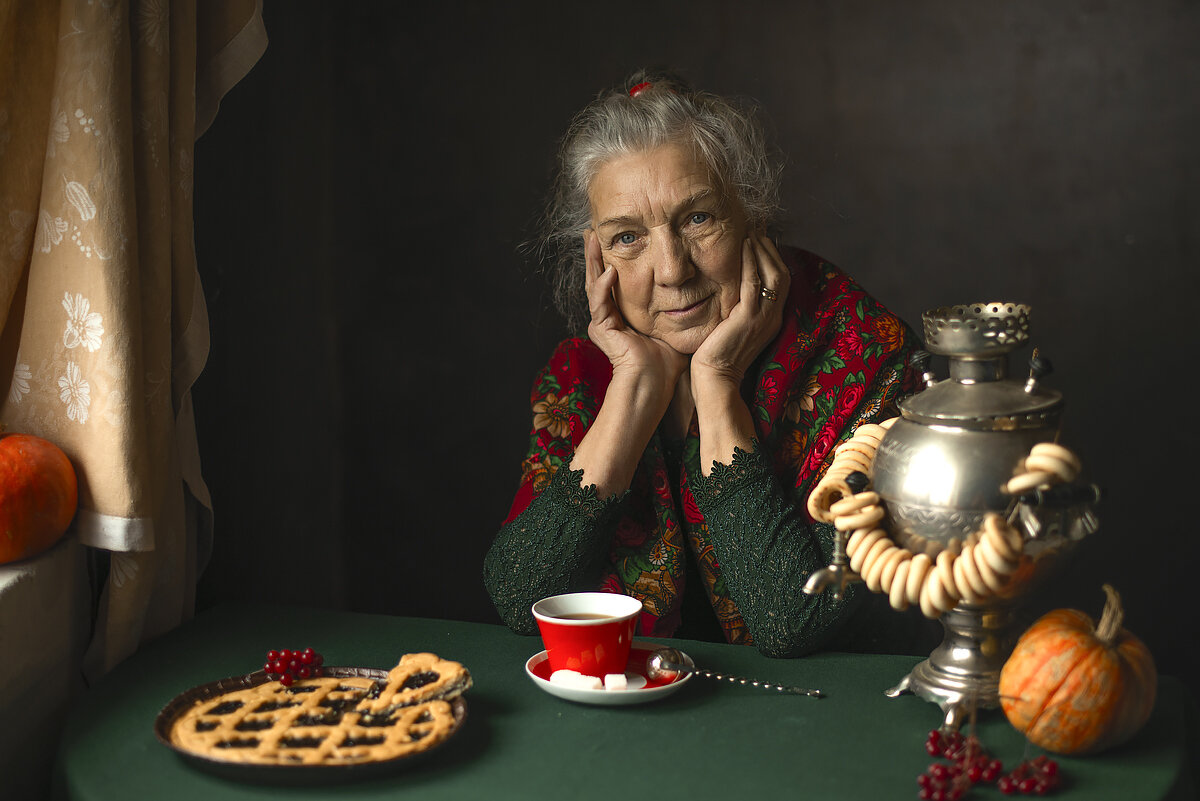 У самовара - Юлия Поплевченкова