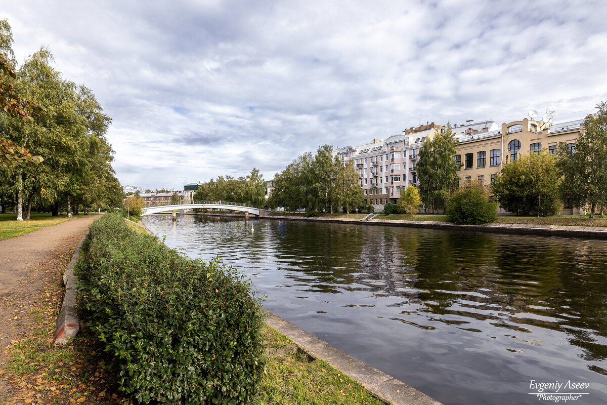 Тихая осень на Ждановке - Евгений 