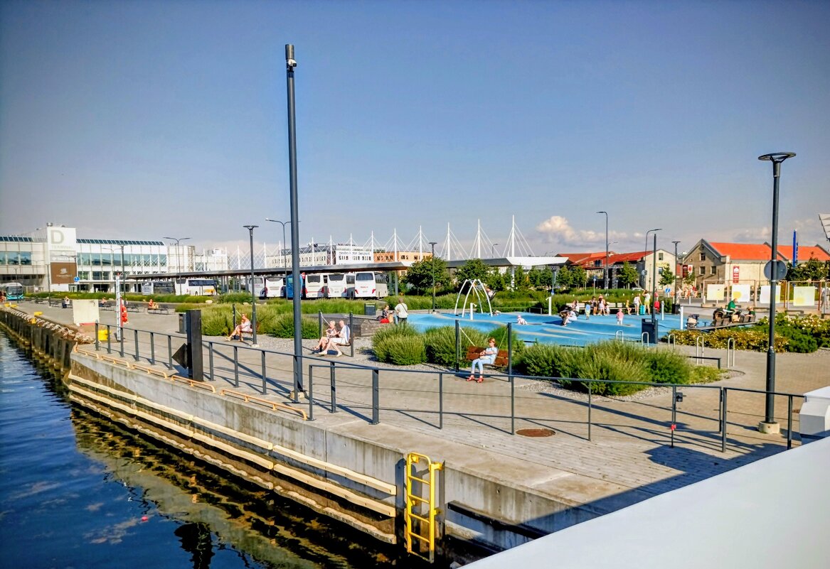 Прогулка у Круизного порта - Veera V Прогулка у Круизного порта - Veera V