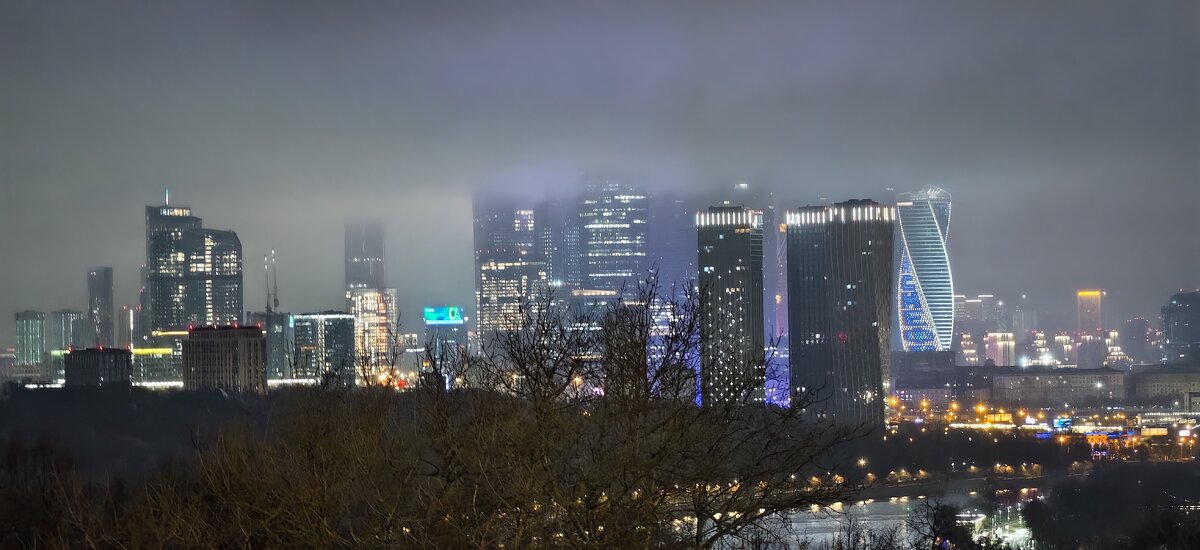 Ночная Москва с Воробьевых гор - <<< Наташа >>> Ночная Москва с Воробьевых гор - <<< Наташа >>>