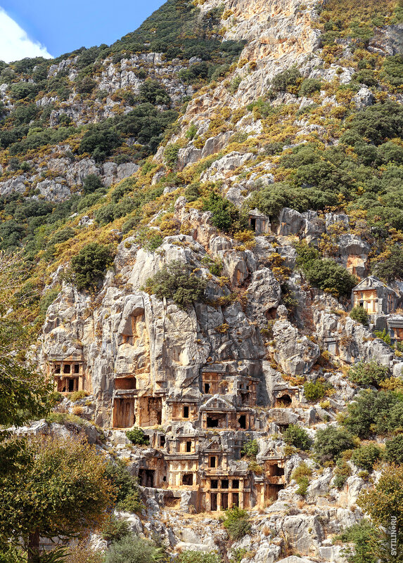 Ликийские гробницы, высеченные в скале в Демре (Мира). Турция - Павел Сытилин