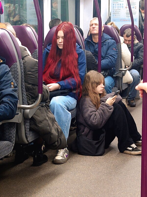 Утро в электричке - Dar(k) Life