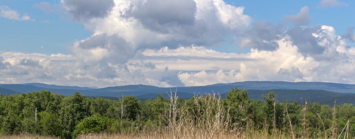 Облака над Уральскими горами (панорама) - Алексей Трухин
