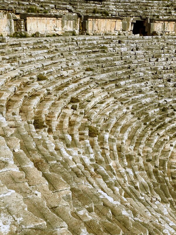 Древний амфитеатр - Георгиевич 