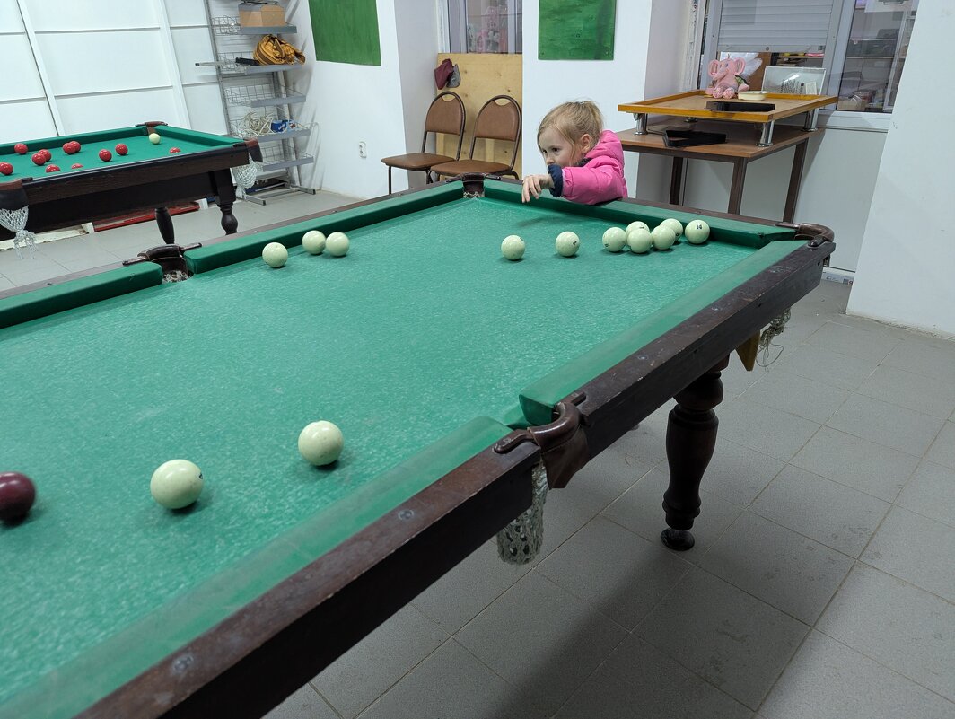 Бильярд,играем. - Андрей Хлопонин Бильярд,играем. - Андрей Хлопонин