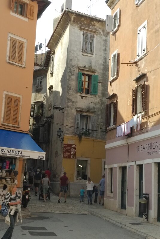 Ровинь - Натали 