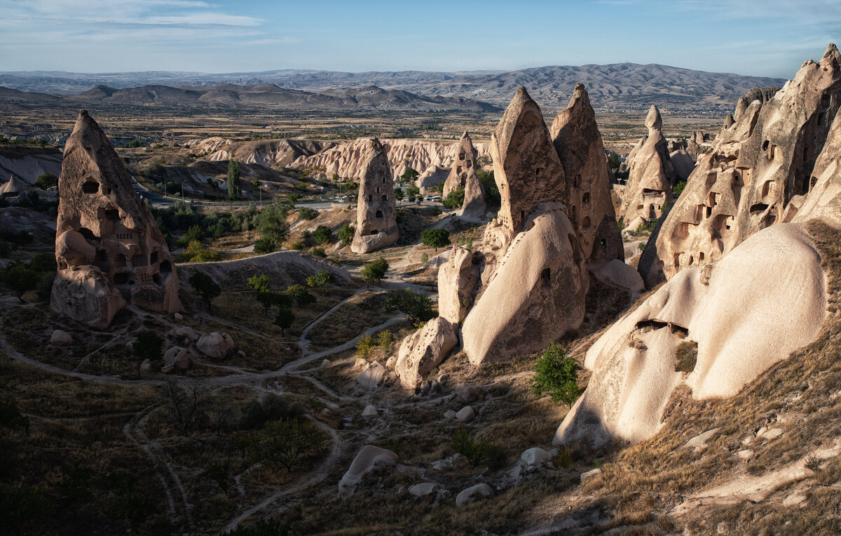 Город в скале - Лилия . Город в скале - Лилия .