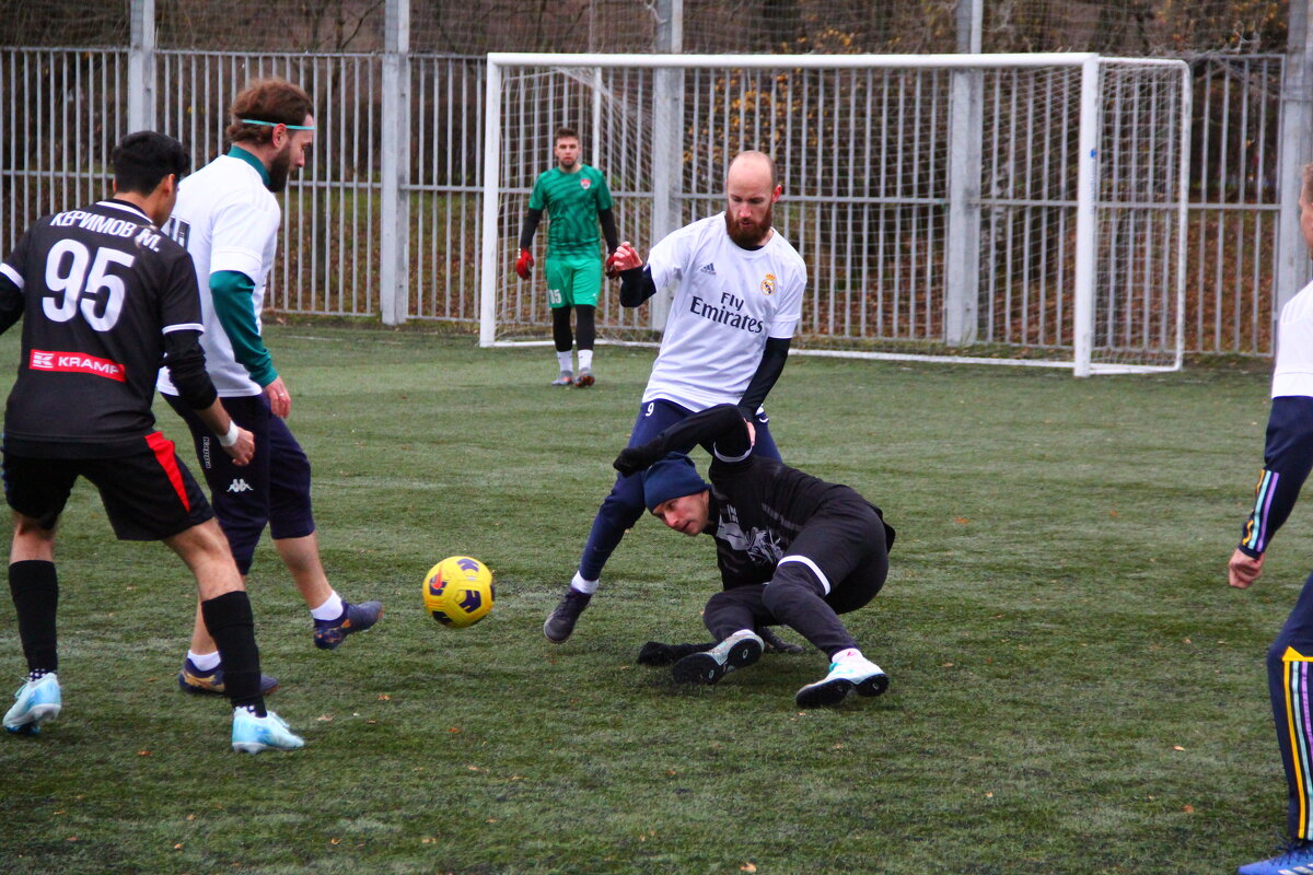 Боремся за мяч - Екатерина Шурыгина