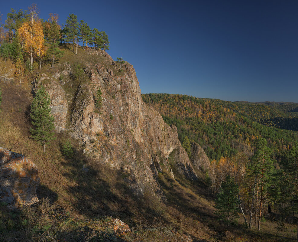 * - Александр Иванов