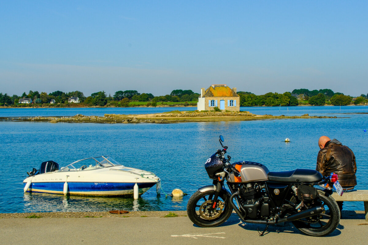Вопрос дня: "как мне доехать до острова на мотоциклете ?" - Георгий А