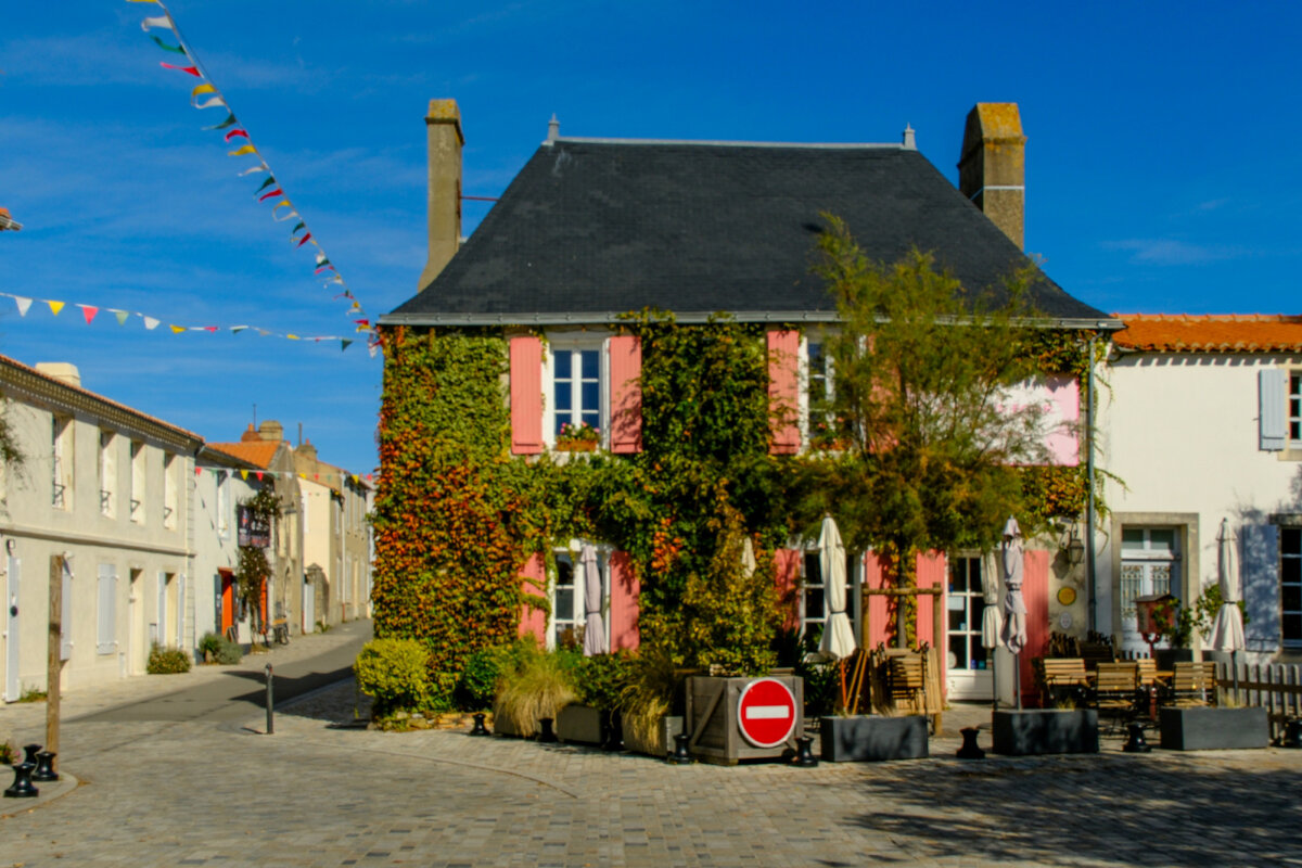Ресторан на другой стороне замка Нуармутье - Георгий А