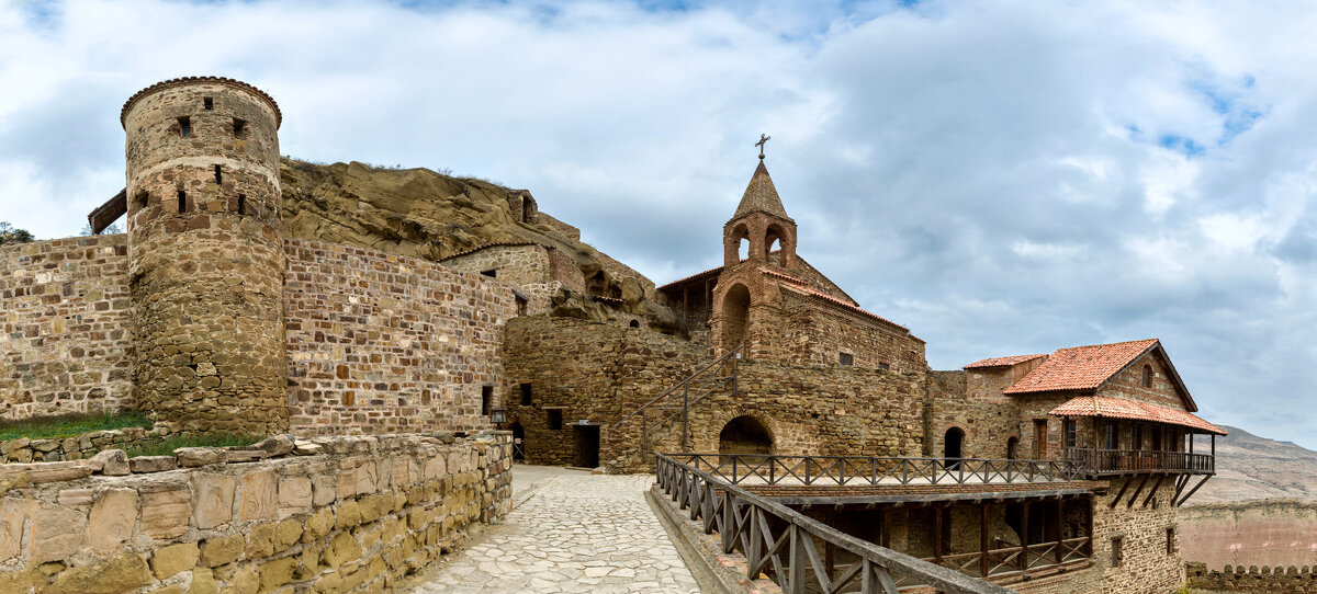 Пещерный монастырь Давид - Гареджа. Грузия. - Дина Евсеева