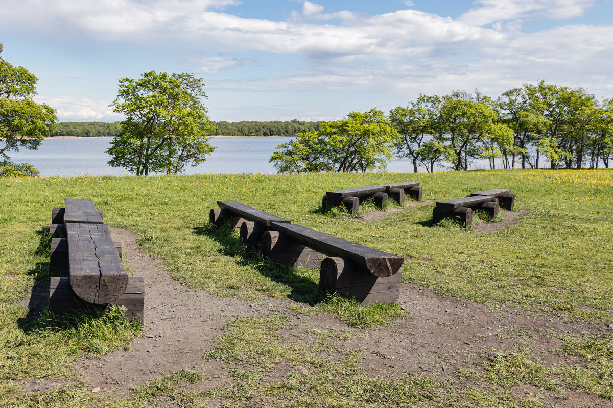 просто лавочки... - navalon M