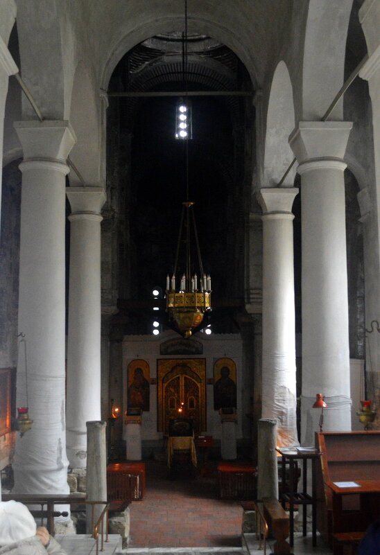 Интерьер церкви Иоанна Предтечи в Керчи - Татьяна Лютаева