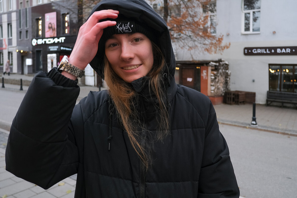 Незнакомка... - Влад Никишин