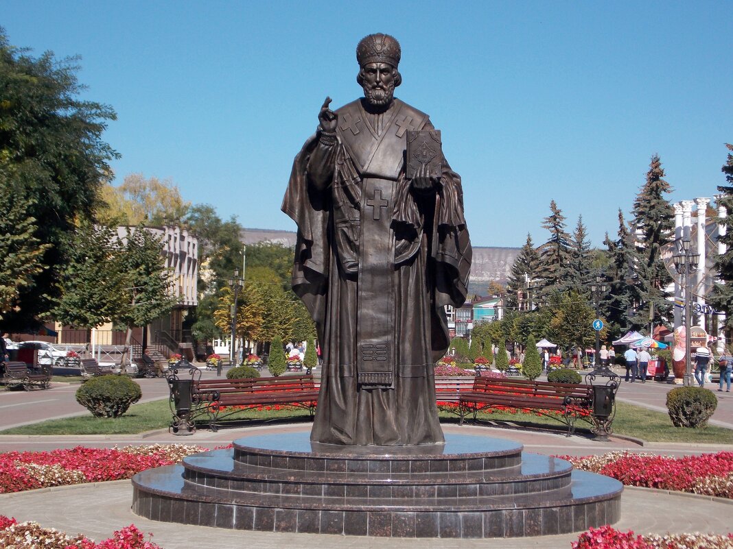 Памятник Николаю Чудотворцу в Кисловодске - Galina Solovova