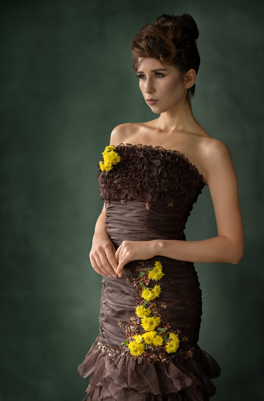 Мария в образе с хризантемами - Viktoria Anufrieva