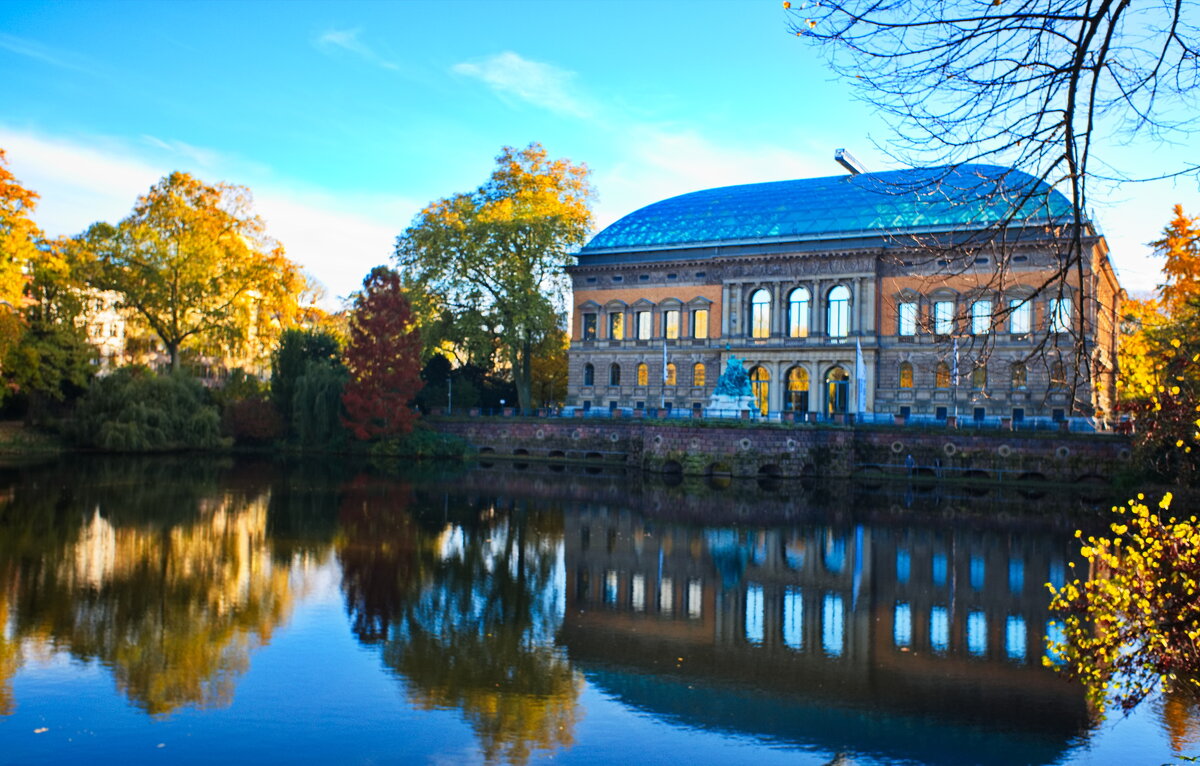 *** - Witalij Löwin