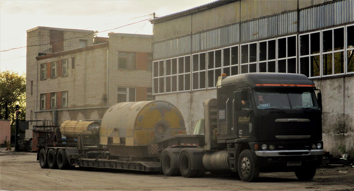 Американец - Сергей Уткин Американец - Сергей Уткин