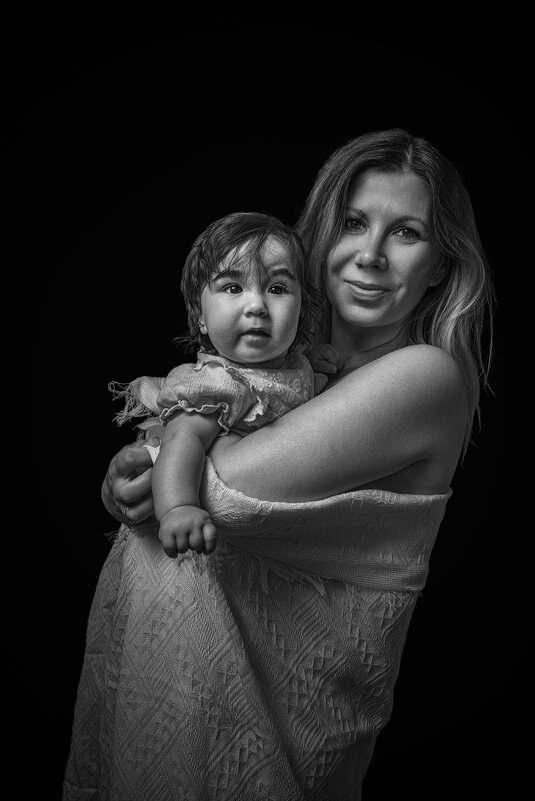 Мать и дитя - Юрий Захаров