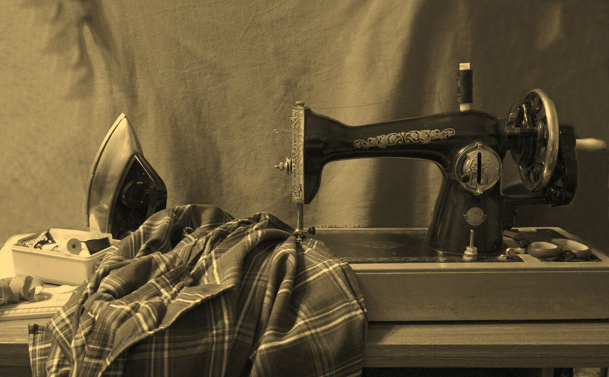 Мамина  машинка . - Нэлли Обертынская