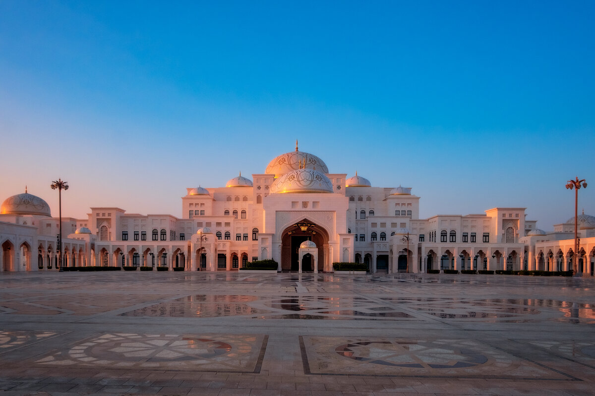 ДВОРЕЦ ШЕЙХА - Александр 