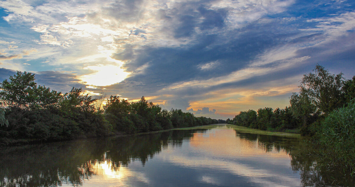 Утро. - Александр. AVG100 ---