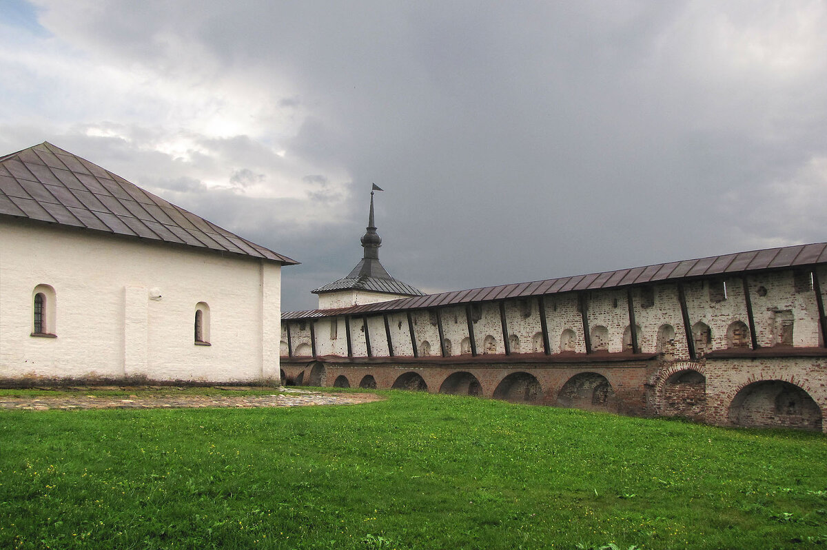 Поварня и Западная стена с Поваренной башней - Александр Ильчевский 