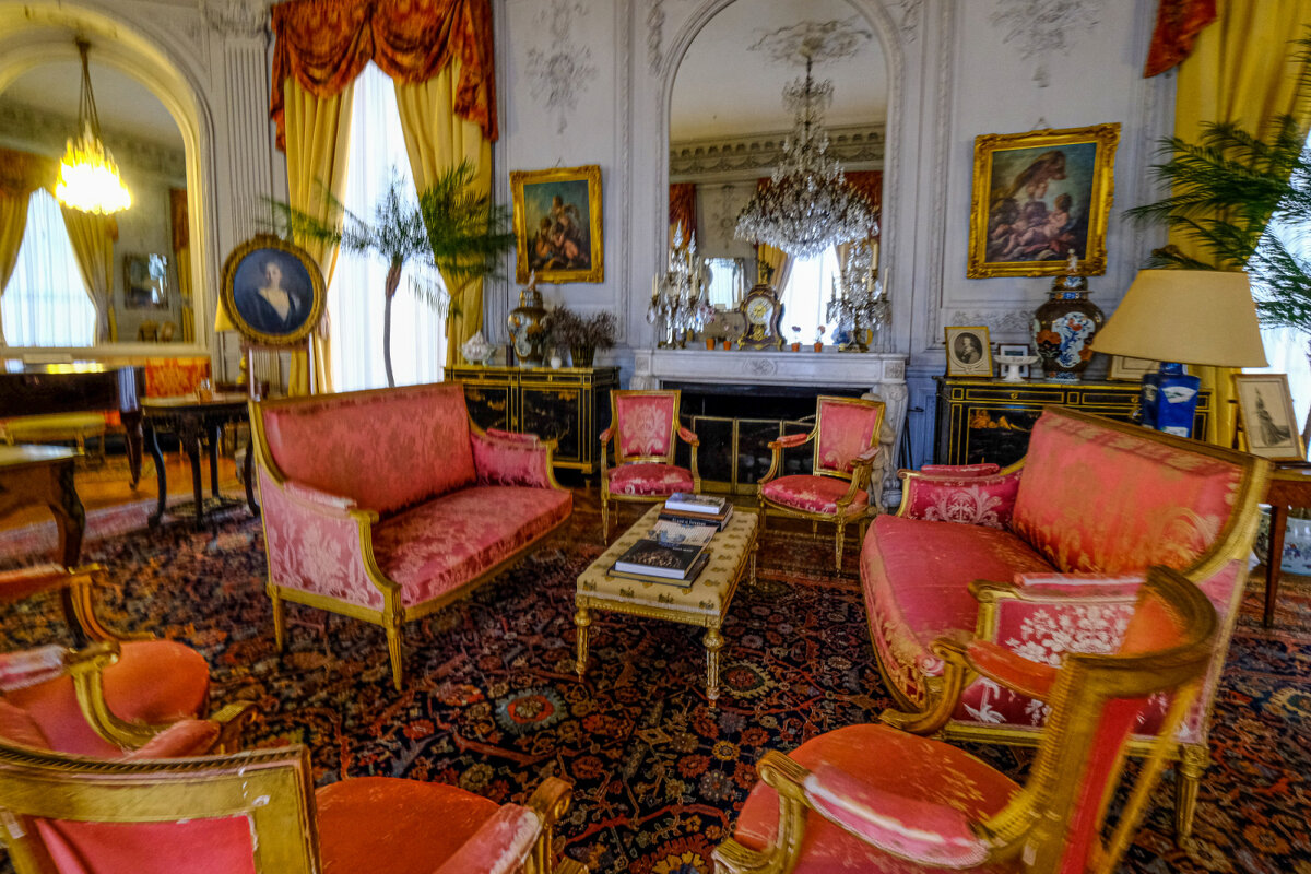 Интерьер замка Люде - Георгий А