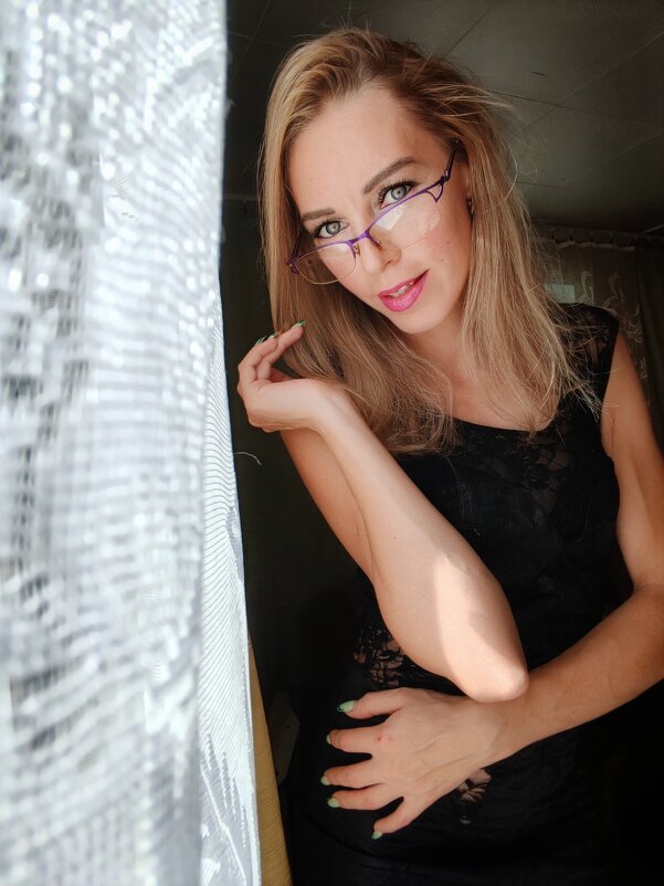 ))) - Януся Характерова