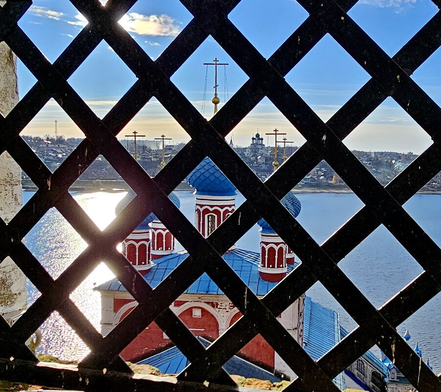 Осень в Тутаеве. - Михаил Свиденцов