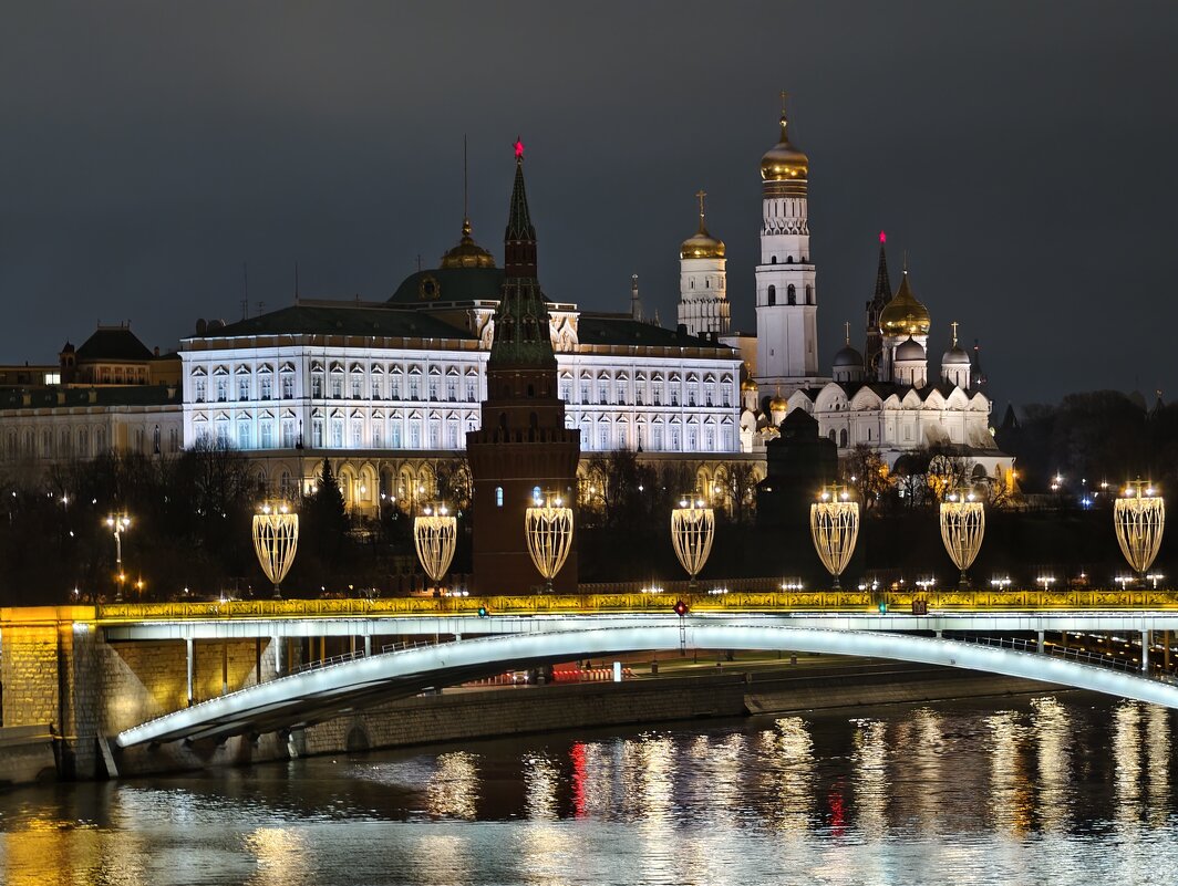 Кремль - <<< Наташа >>>