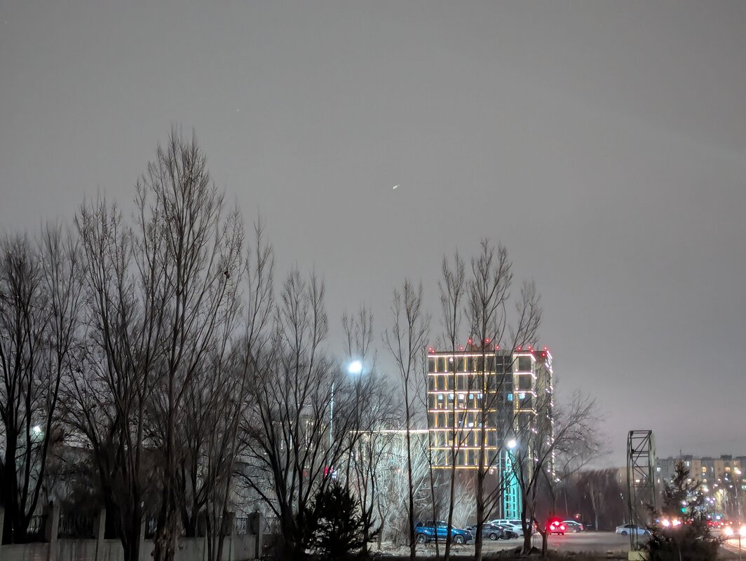 Огни большого города. - Андрей Хлопонин