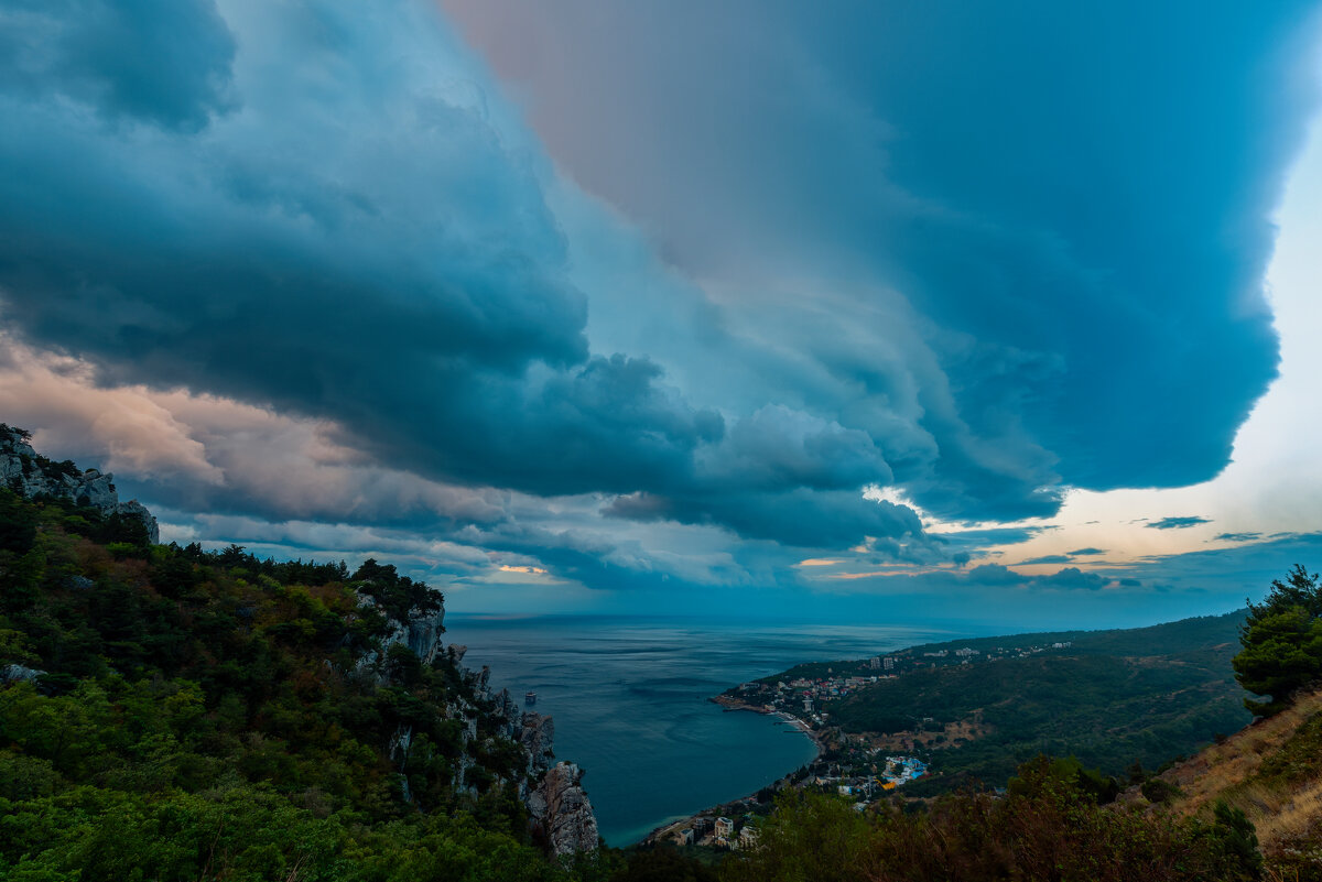 ** - Виталий Емельянов ** - Виталий Емельянов